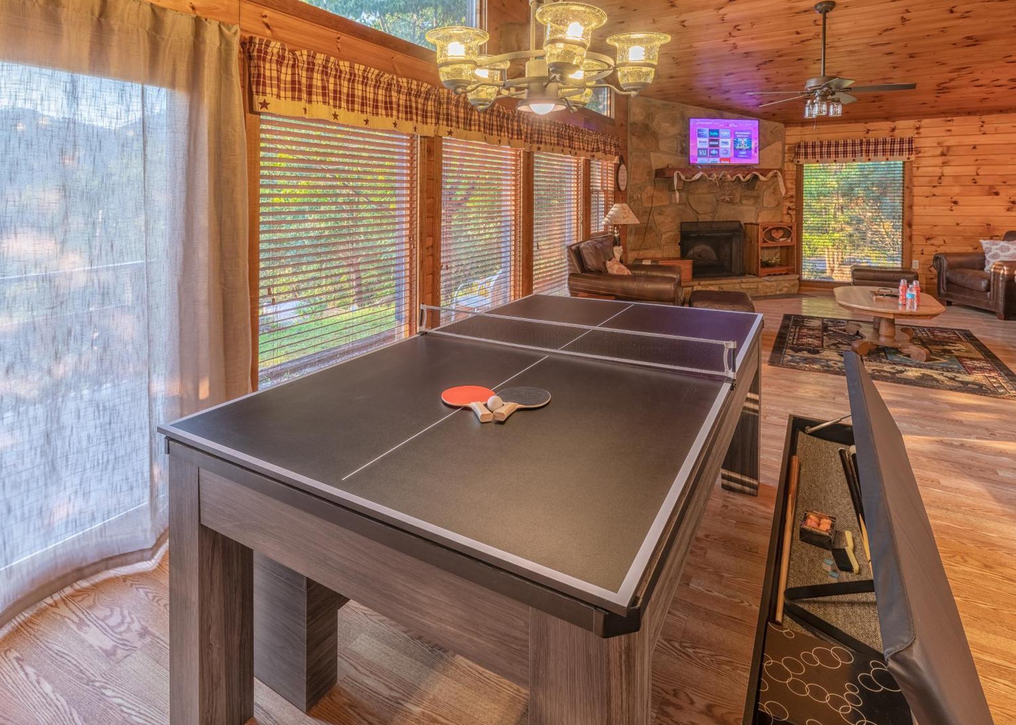 Real Log Cabin With Amazing Views, Hot Tub, Sauna, Games Gatlinburg Zewnętrze zdjęcie