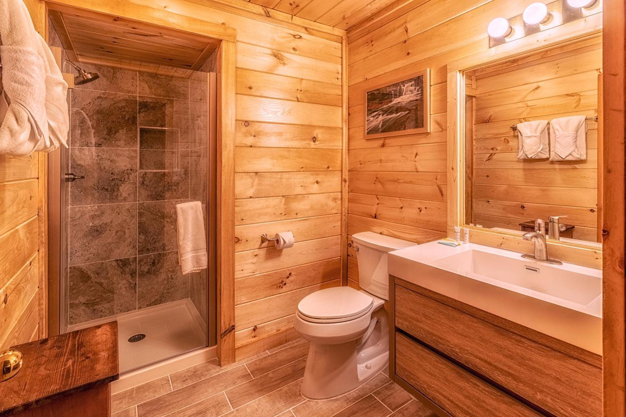 Real Log Cabin With Amazing Views, Hot Tub, Sauna, Games Gatlinburg Zewnętrze zdjęcie